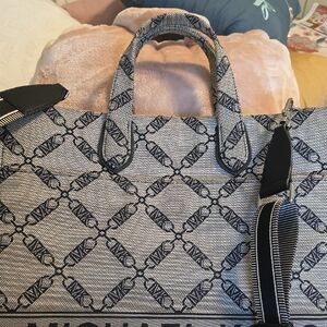 Gently Used Stylish Black and Gray Patterned Tote Bag Micheal KORS